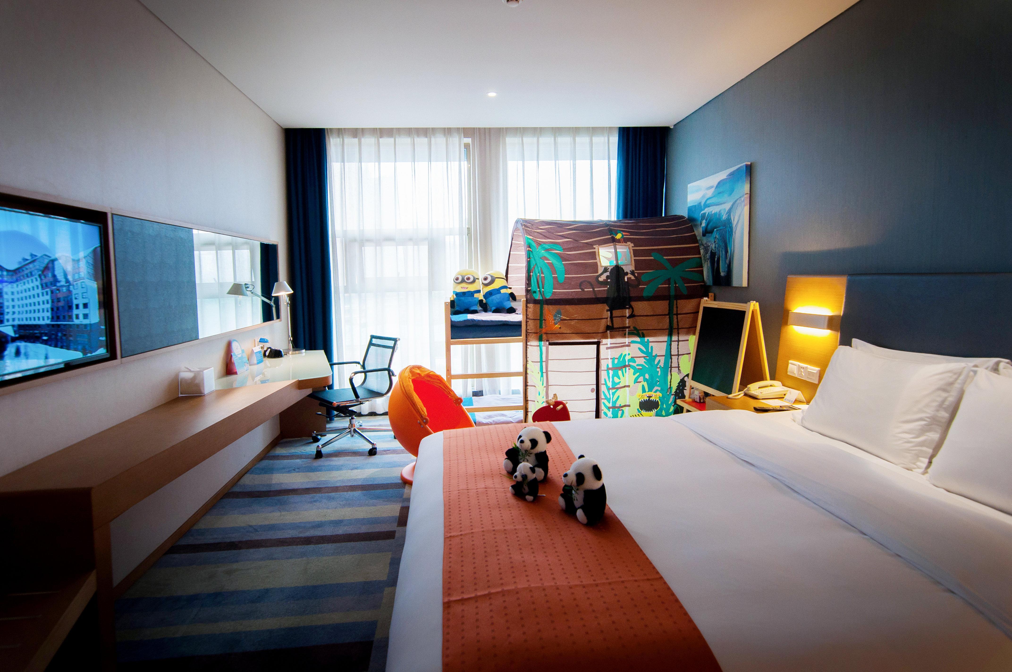 Holiday Inn Express Leshan City Square By Ihg High Speed Rail And Leshan Giant Buddha Zewnętrze zdjęcie